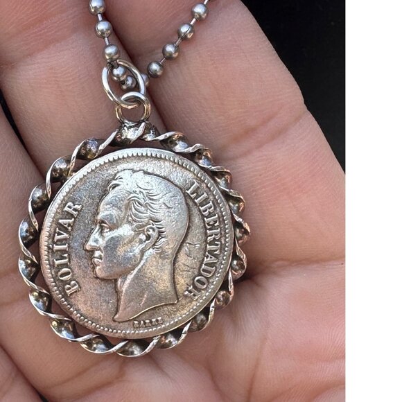 Handcrafted Jewelry - 1935 Venezuelan 1 Bolivar .835 Silver Coin Pendant With Twisted Silver Frame